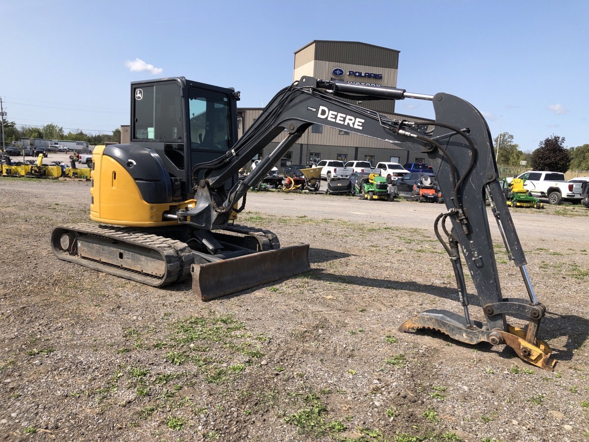 2017 John Deere 50G Image 2