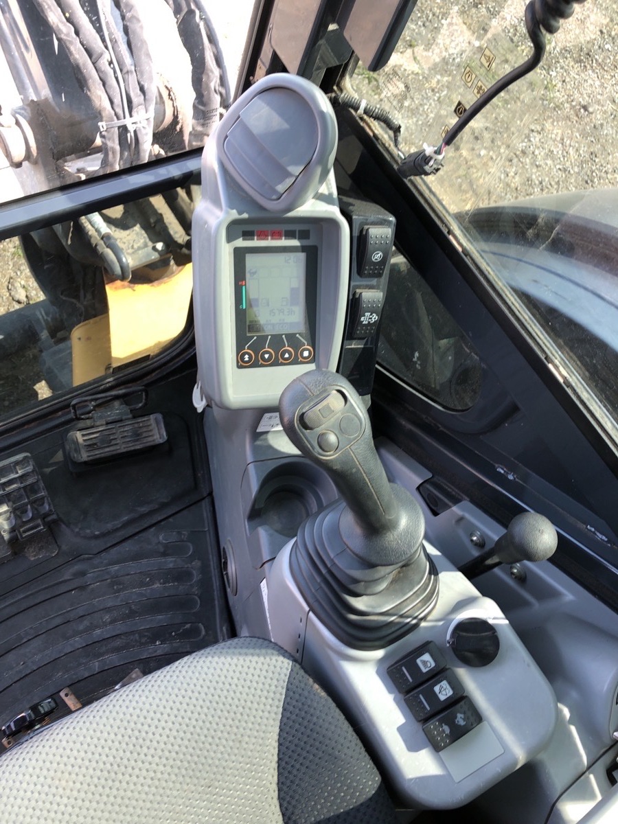 2017 John Deere 50G Image 10