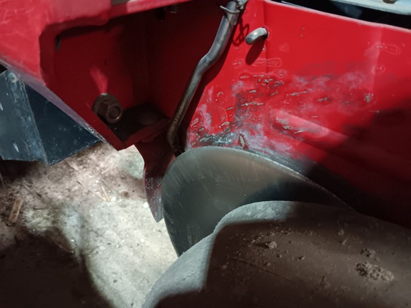 2013 White 8200 - Photo9