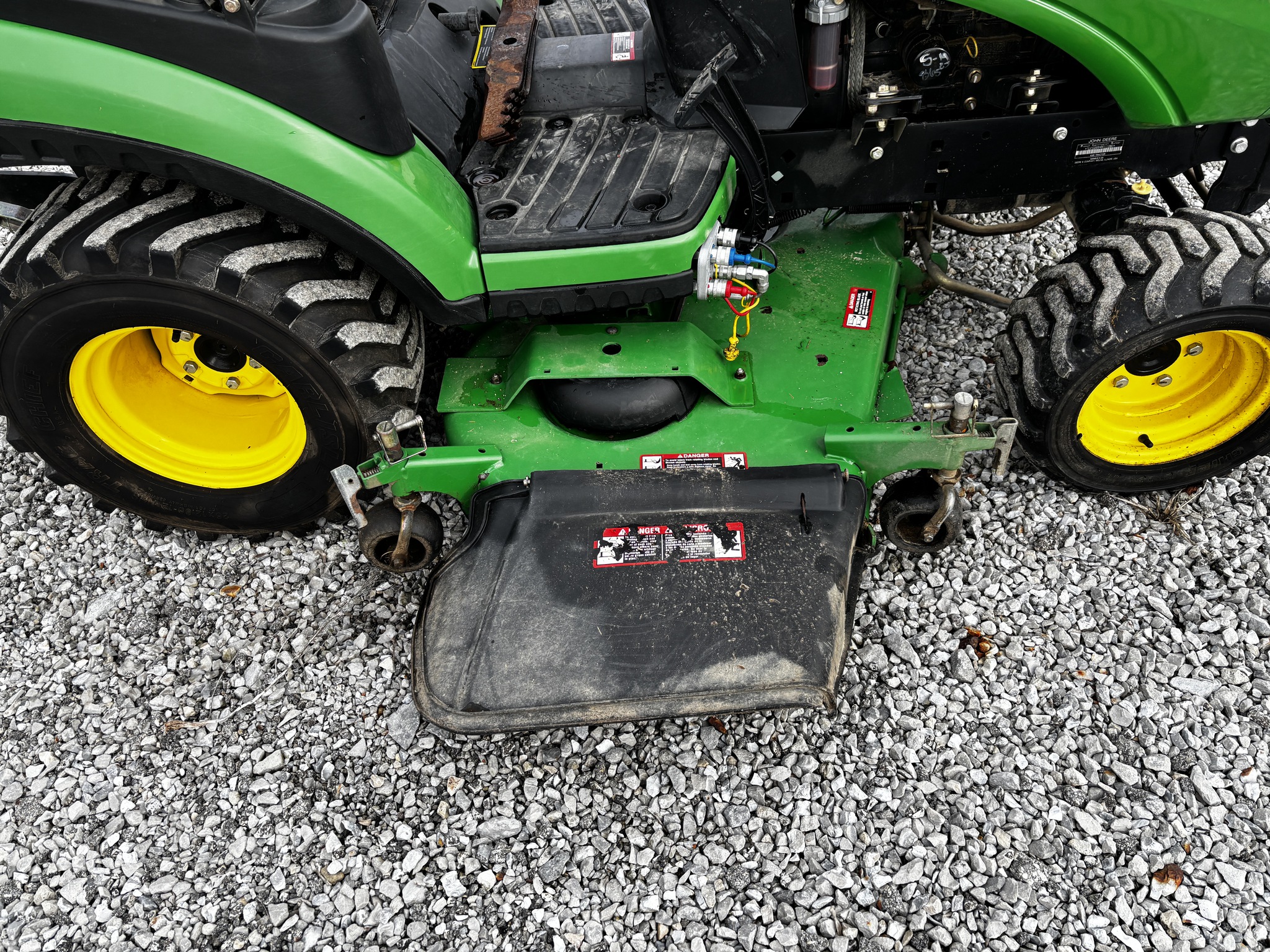 Used 2011 John Deere 1026R Compact Utility Tractors at Koenig Equipment in Richmond, IN - PhotoXL9