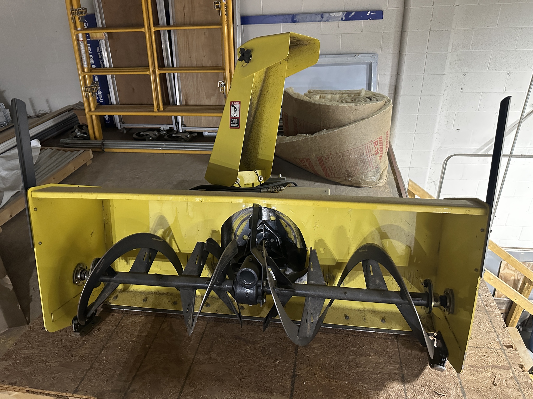 2007 John Deere 3720 Image 9