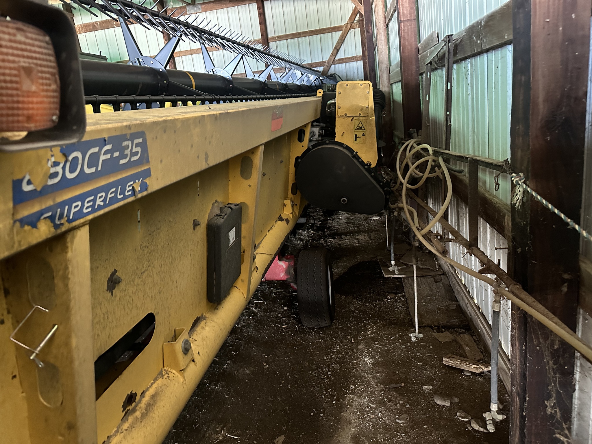 2014 New Holland 880CF-35 Image 3