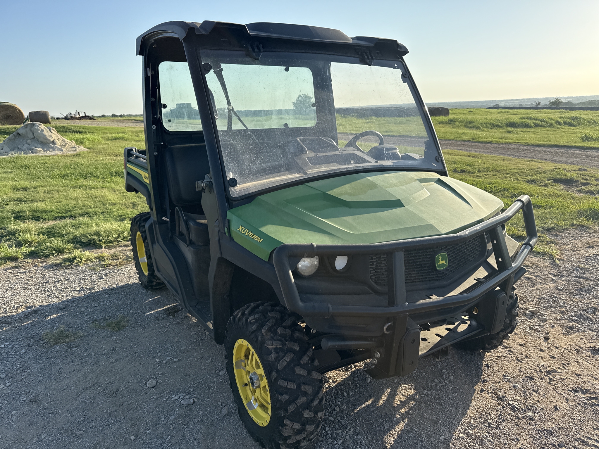 2024 John Deere XUV 835M Image 8