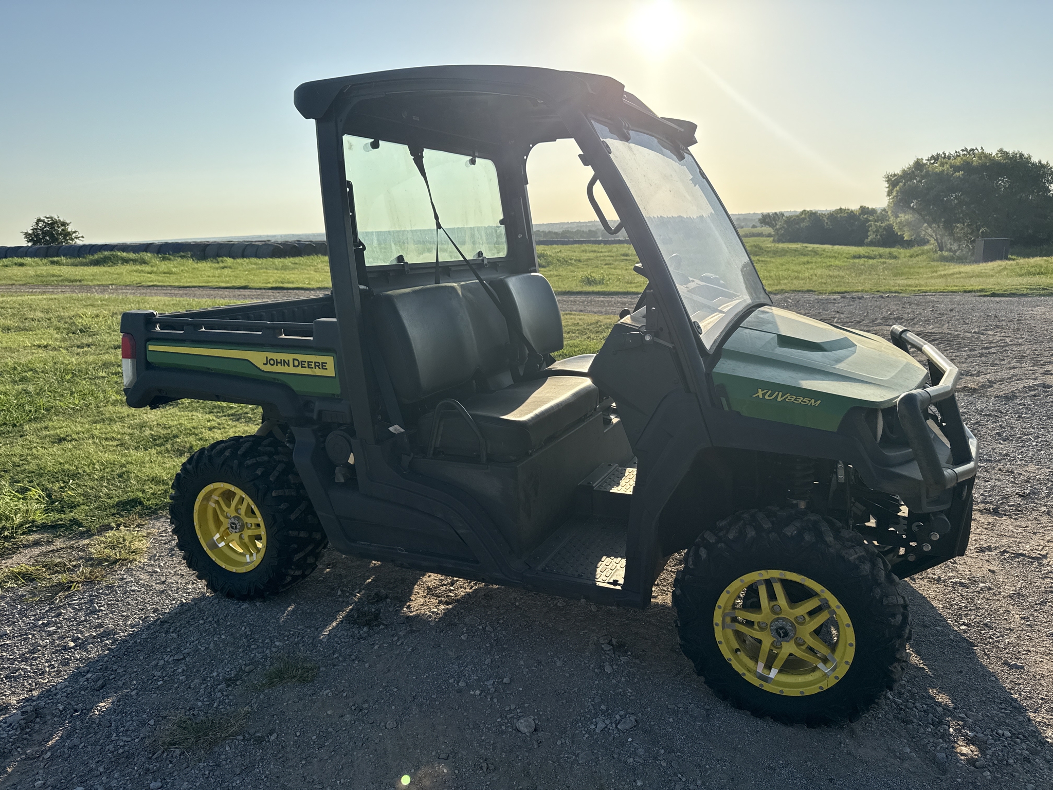 2024 John Deere XUV 835M Image 11