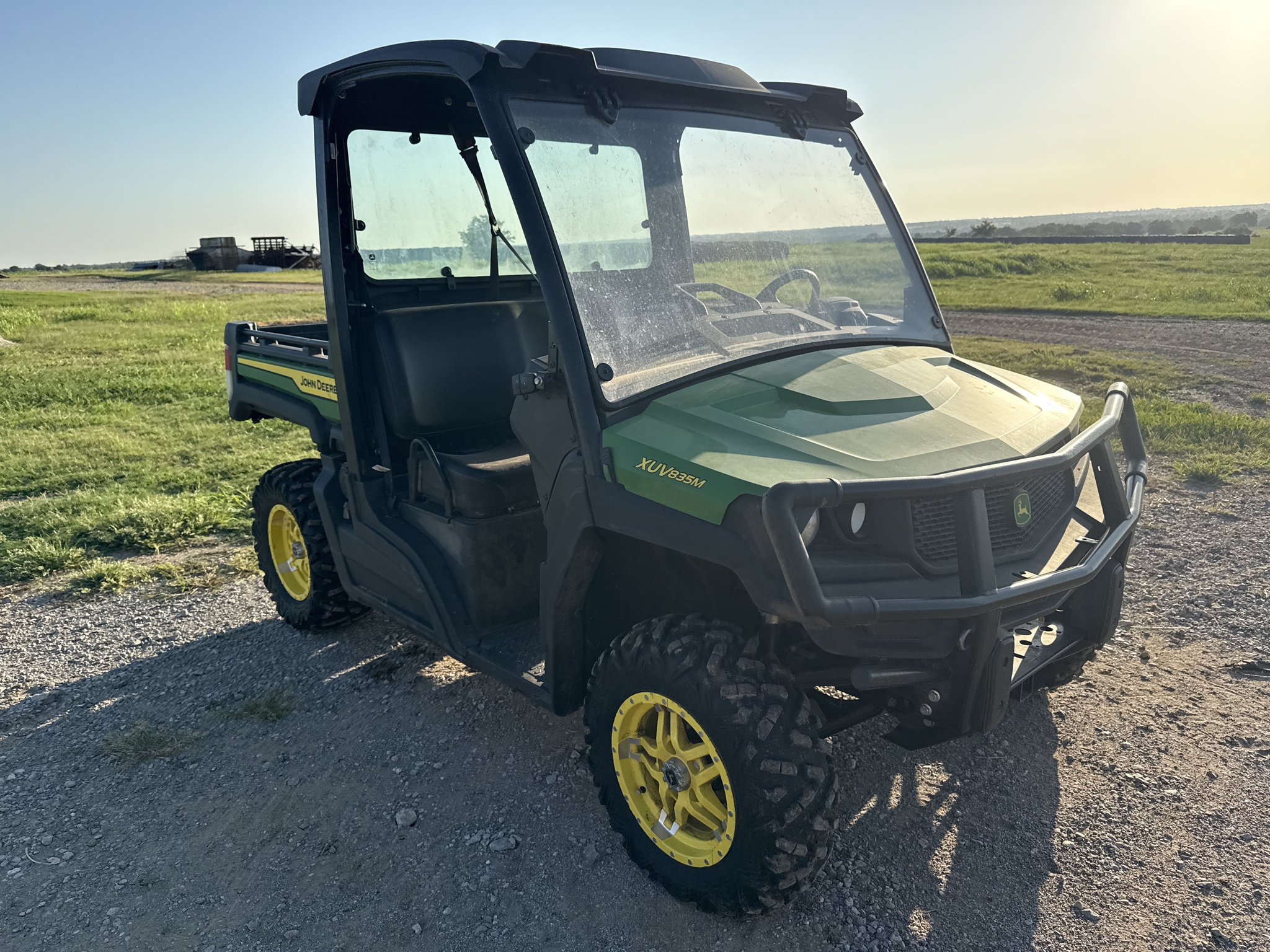 2024 John Deere XUV 835M Image 9