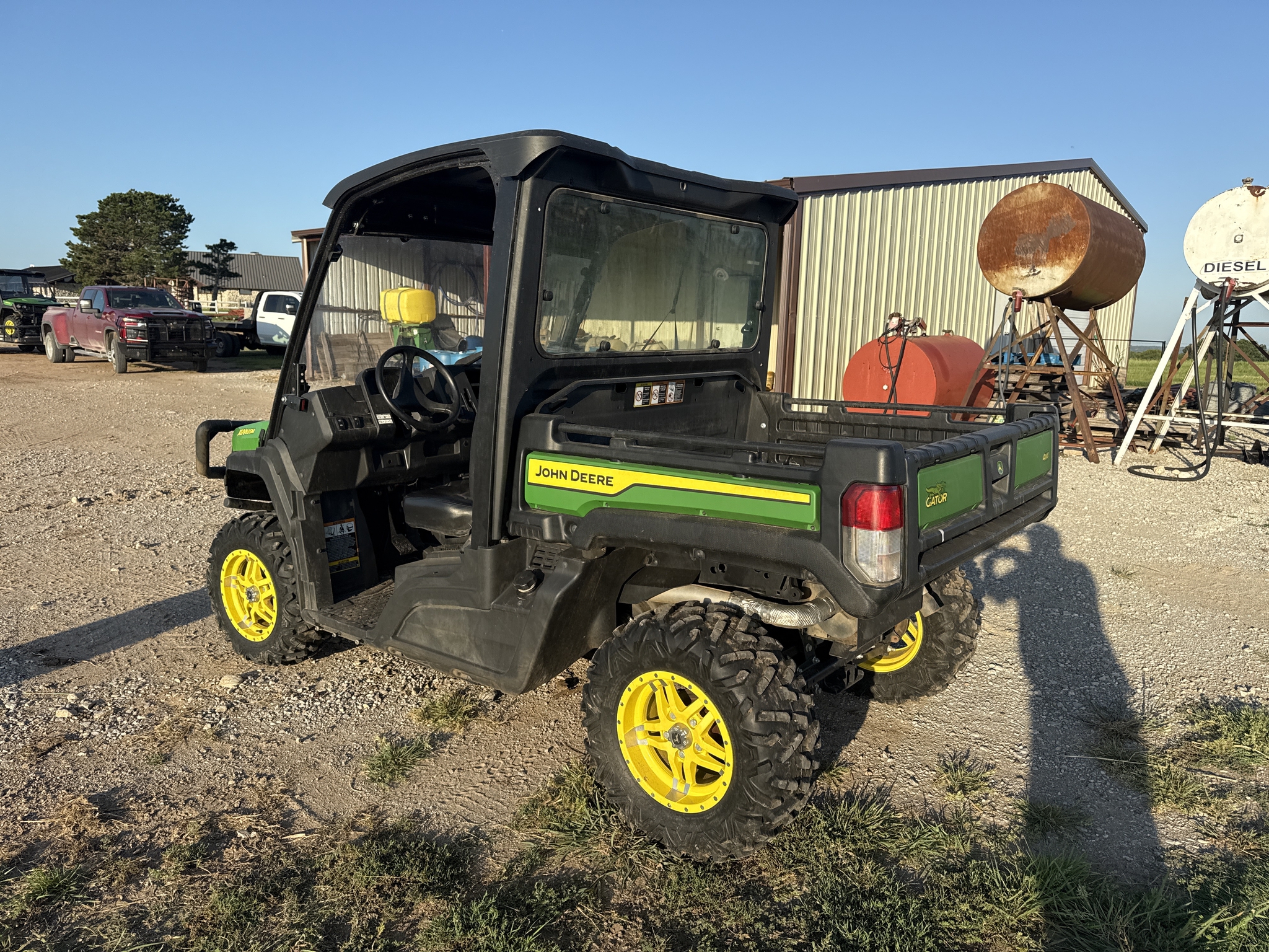 2024 John Deere XUV 835M Image 15