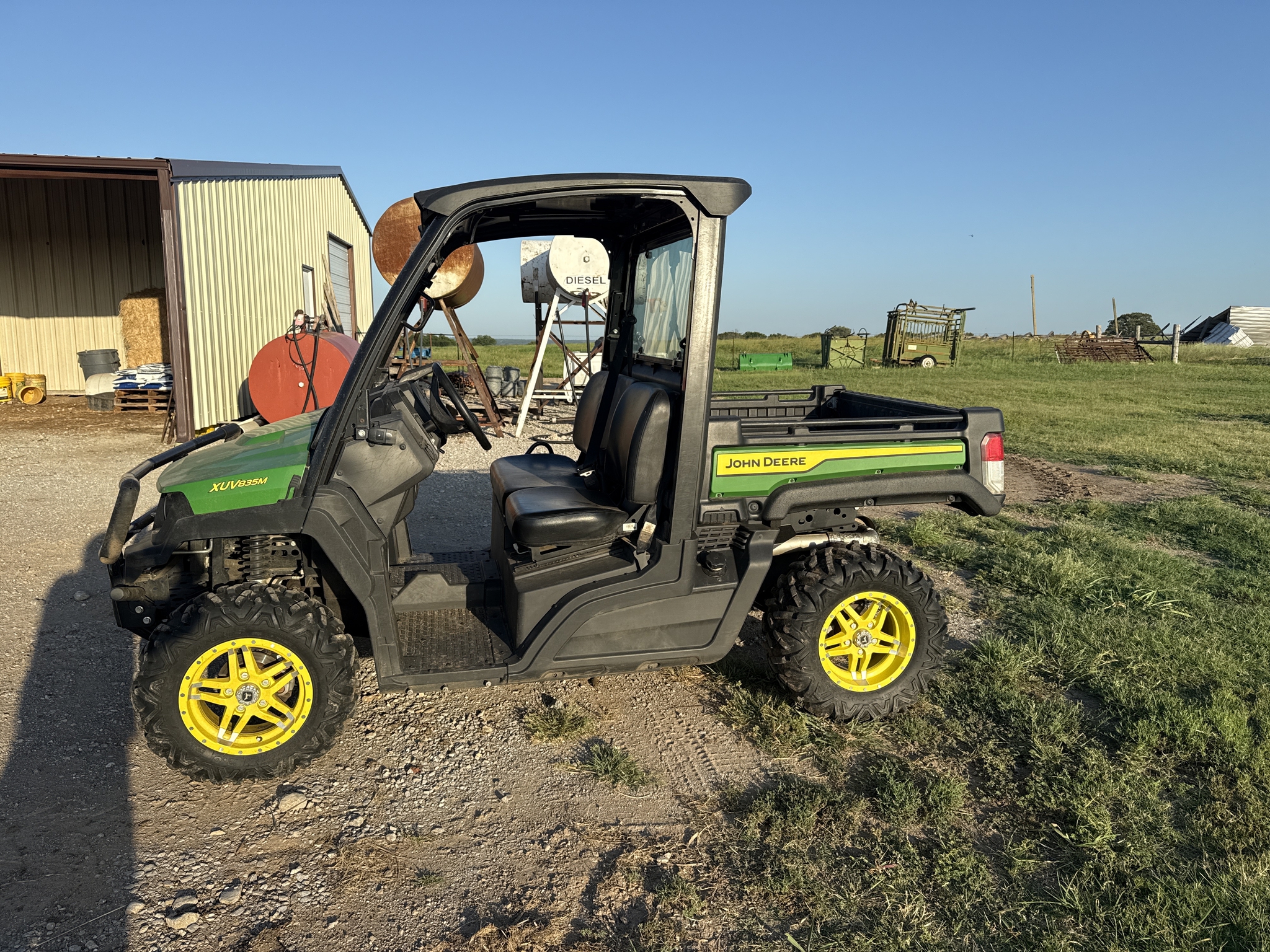 2024 John Deere XUV 835M Image 3