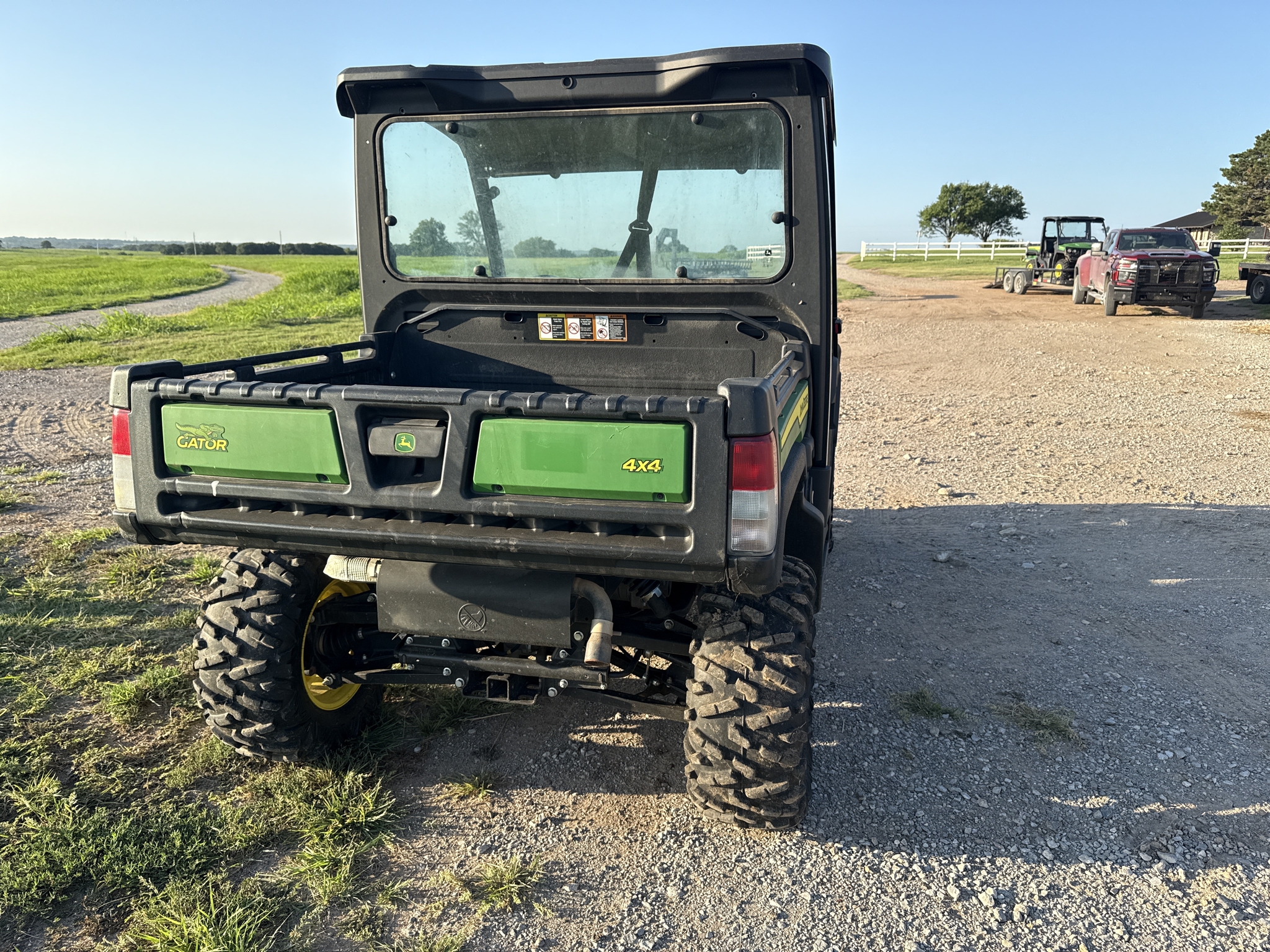2024 John Deere XUV 835M Image 13