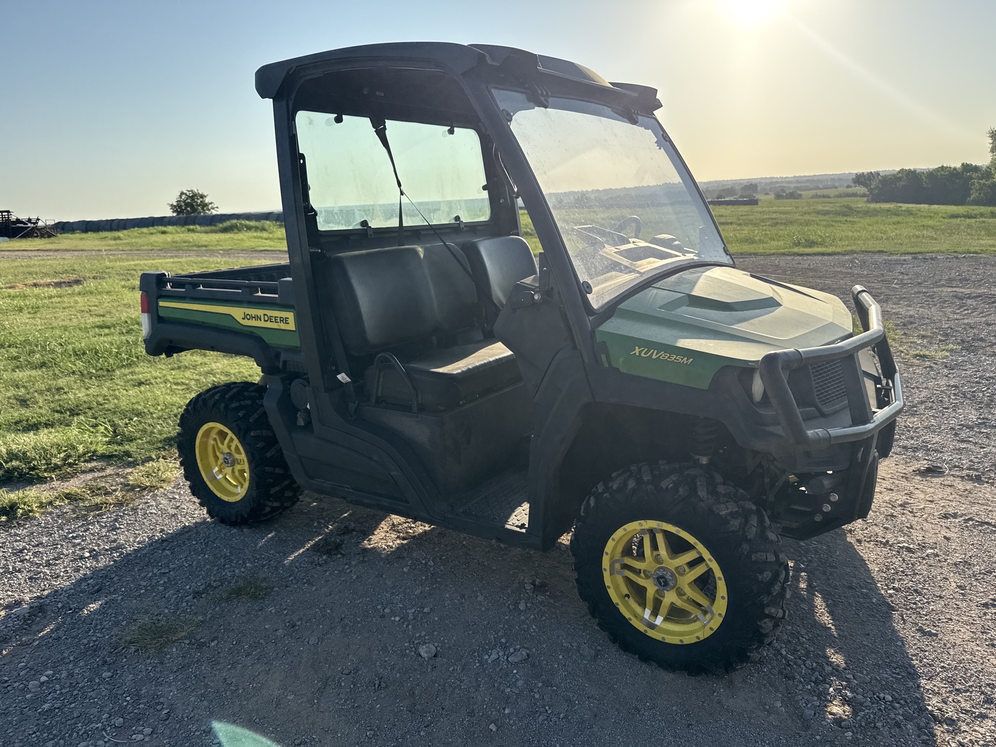 2024 John Deere XUV 835M Image 10