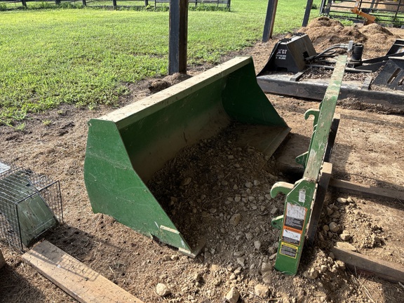 Used 2017 John Deere 5075E Utility Tractors at Koenig Equipment in Lebanon, OH - Photo17