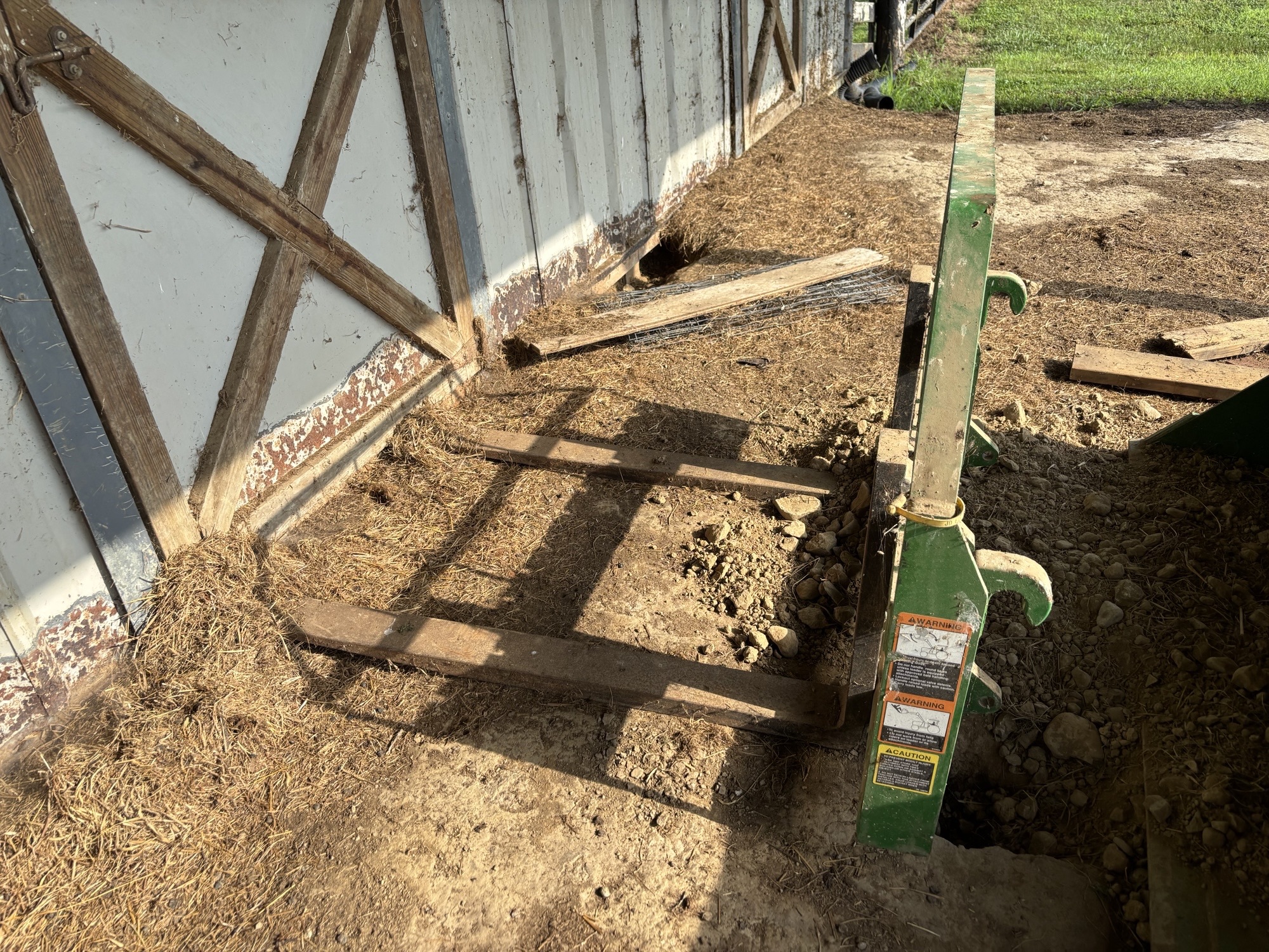 Used 2017 John Deere 5075E Utility Tractors at Koenig Equipment in Lebanon, OH - PhotoXL19