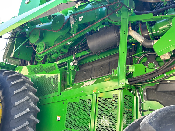 2024 John-Deere S770