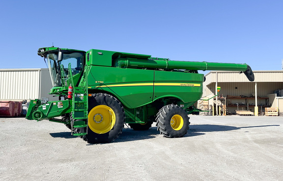 2024 John-Deere S770