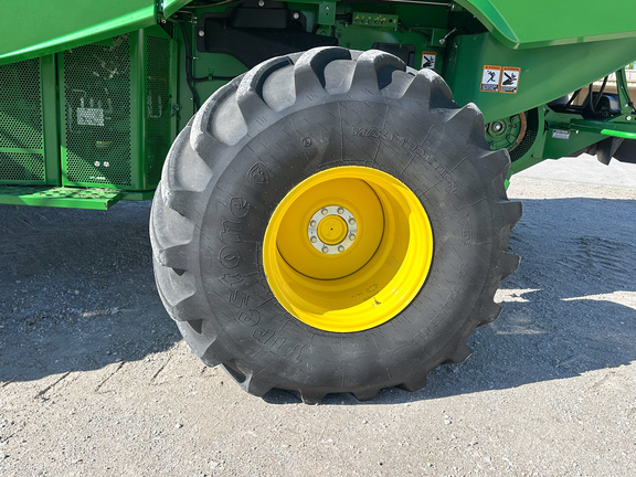 2024 John-Deere S770