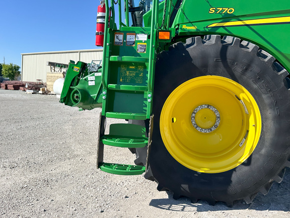 2024 John-Deere S770