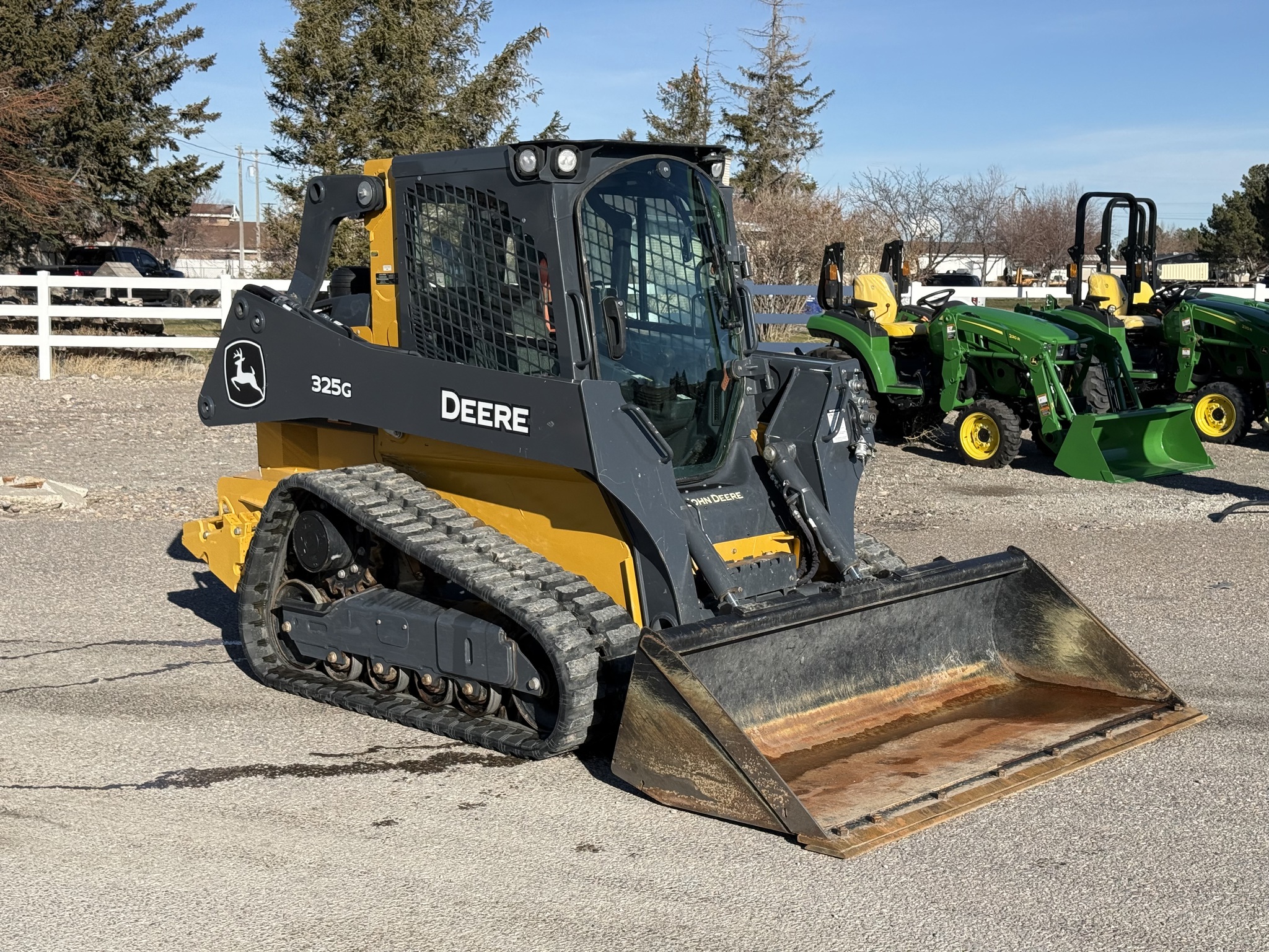 2024 John Deere 325G Image 7