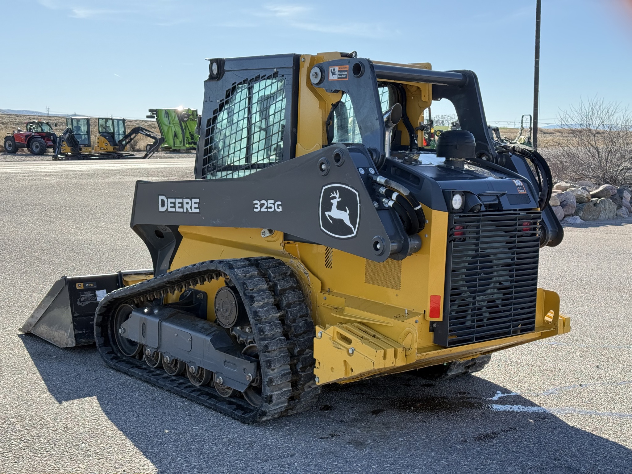 2024 John Deere 325G Image 3