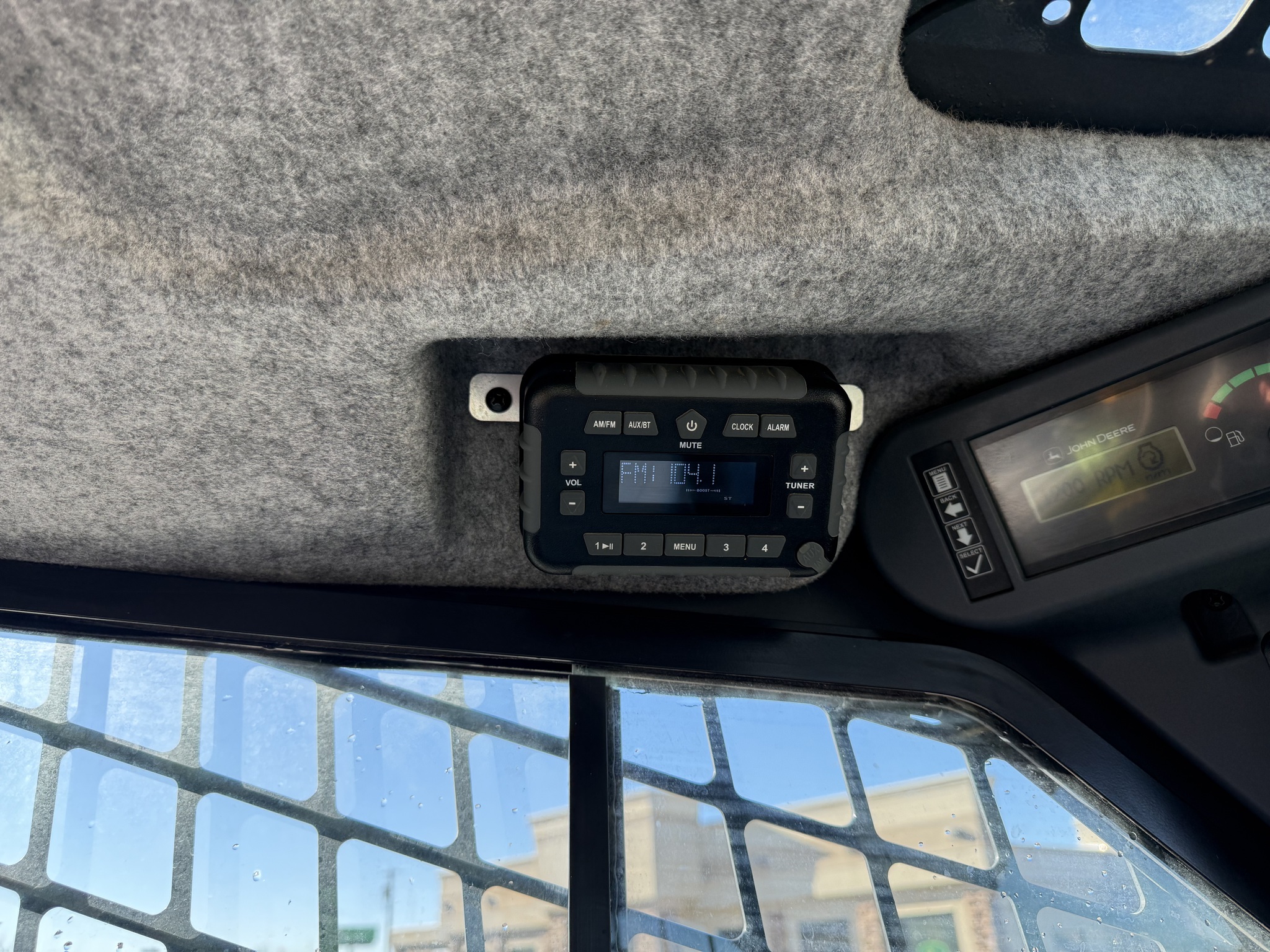 2024 John Deere 325G Image 13