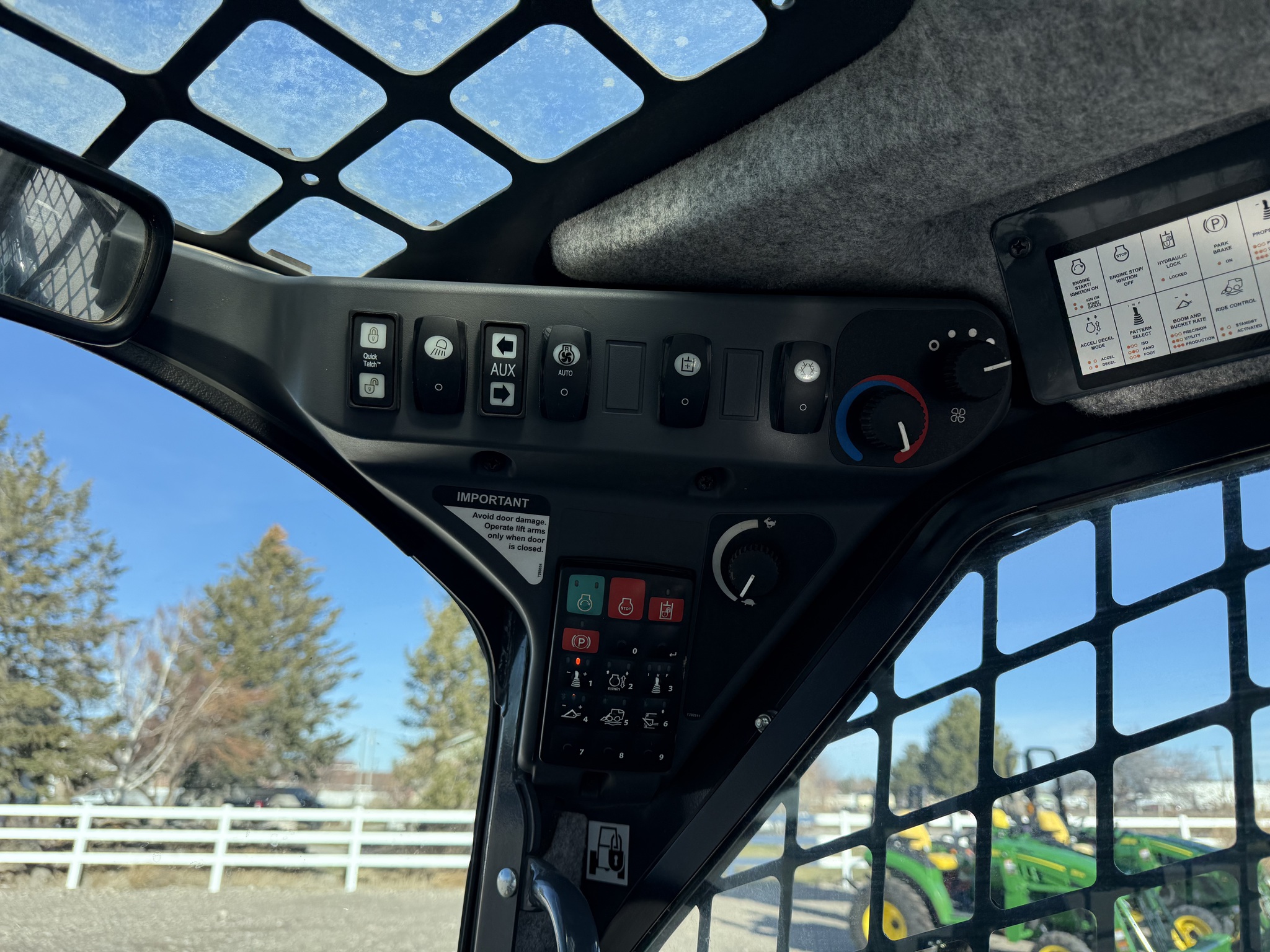 2024 John Deere 325G Image 12