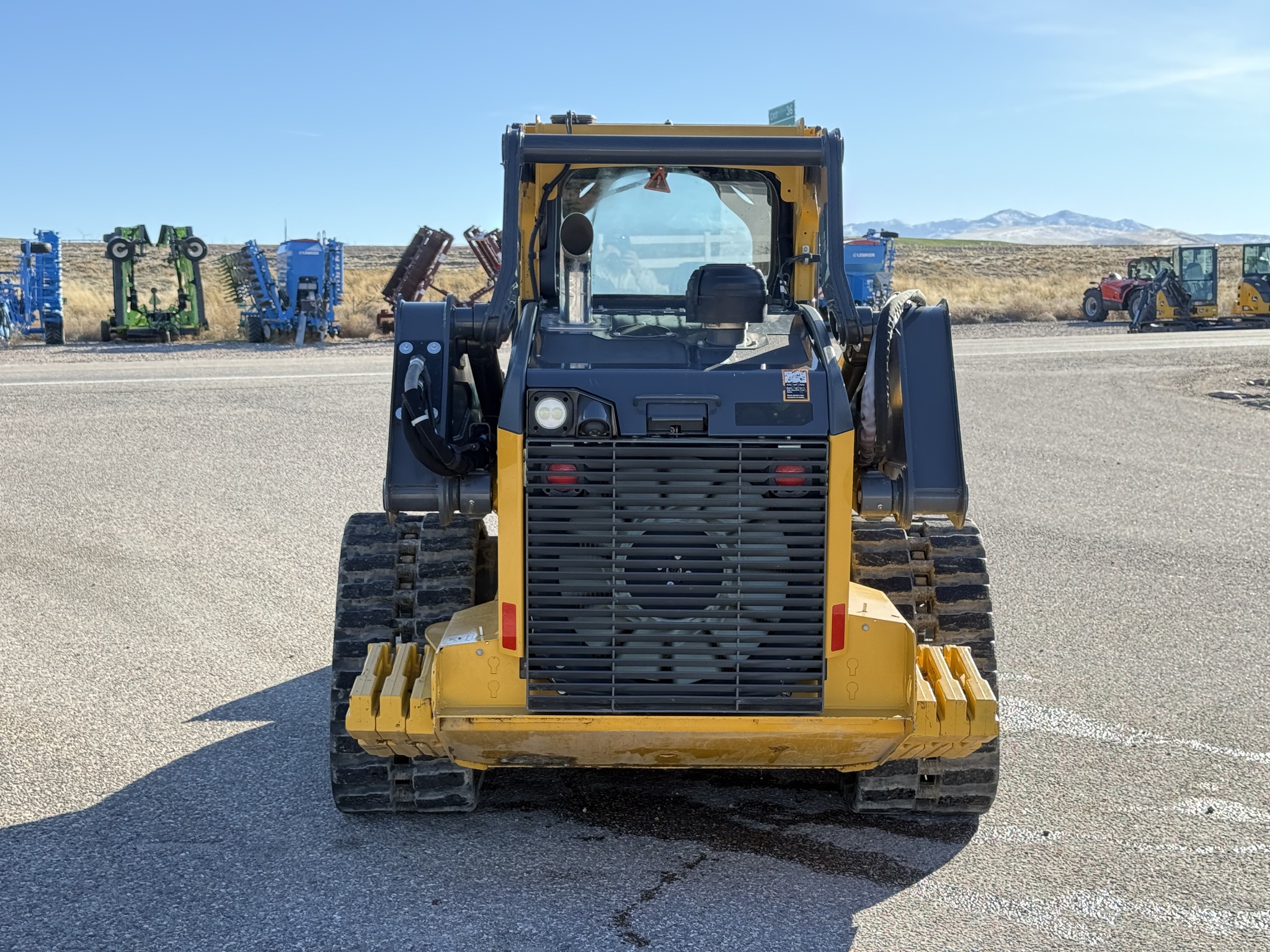 2024 John Deere 325G Image 4