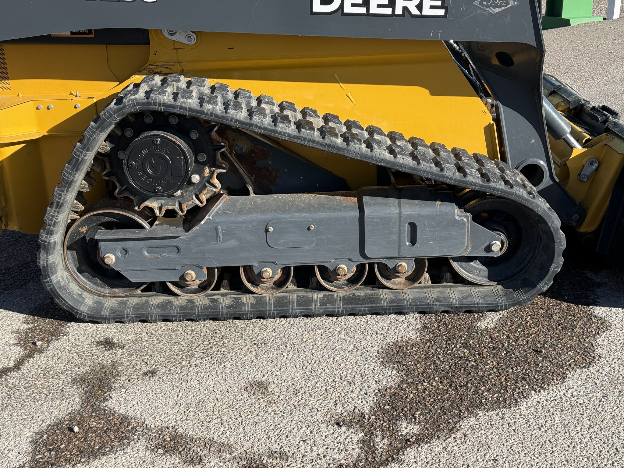 2024 John Deere 325G Image 18