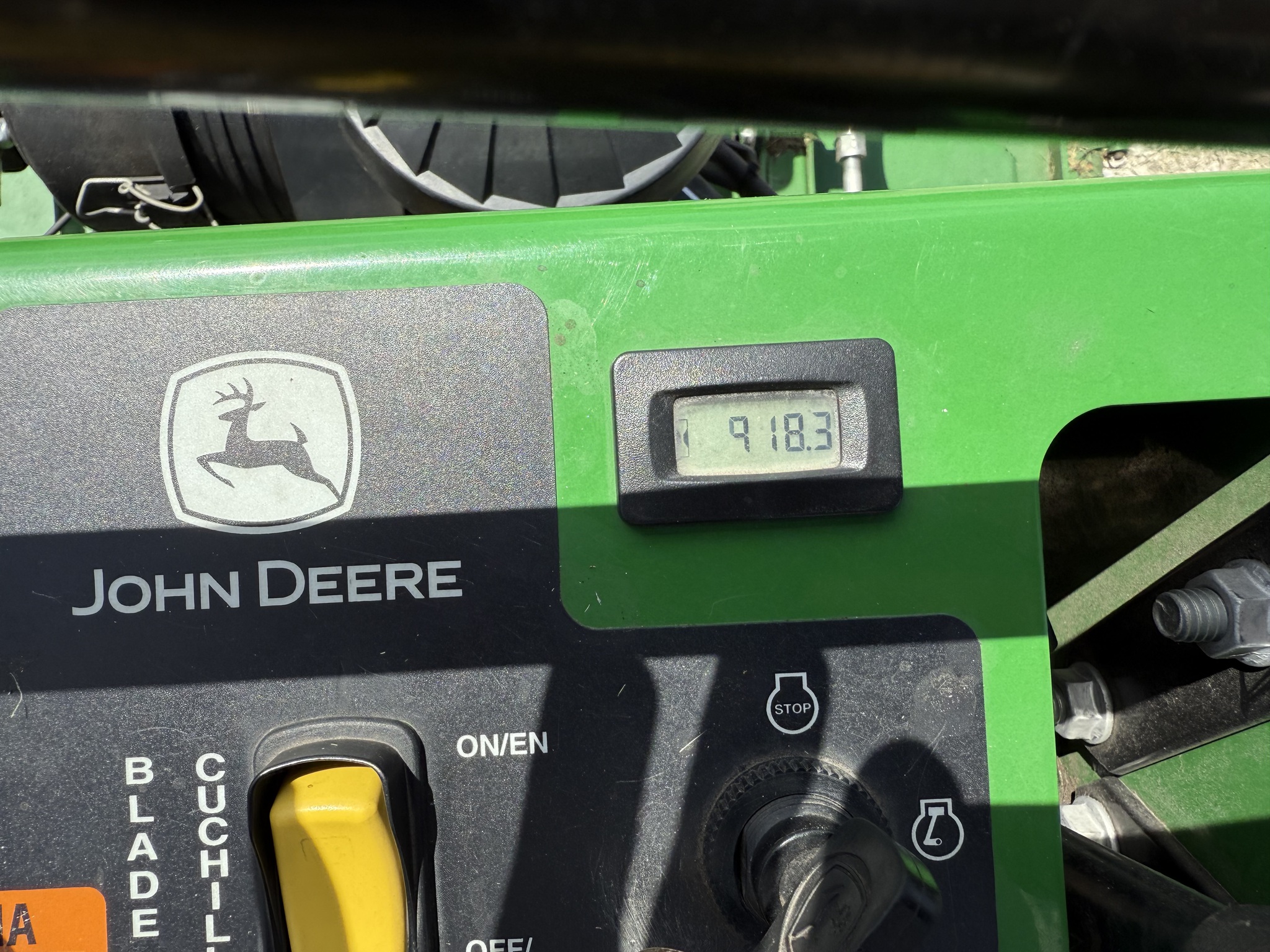 2023 John Deere 652R Image 5