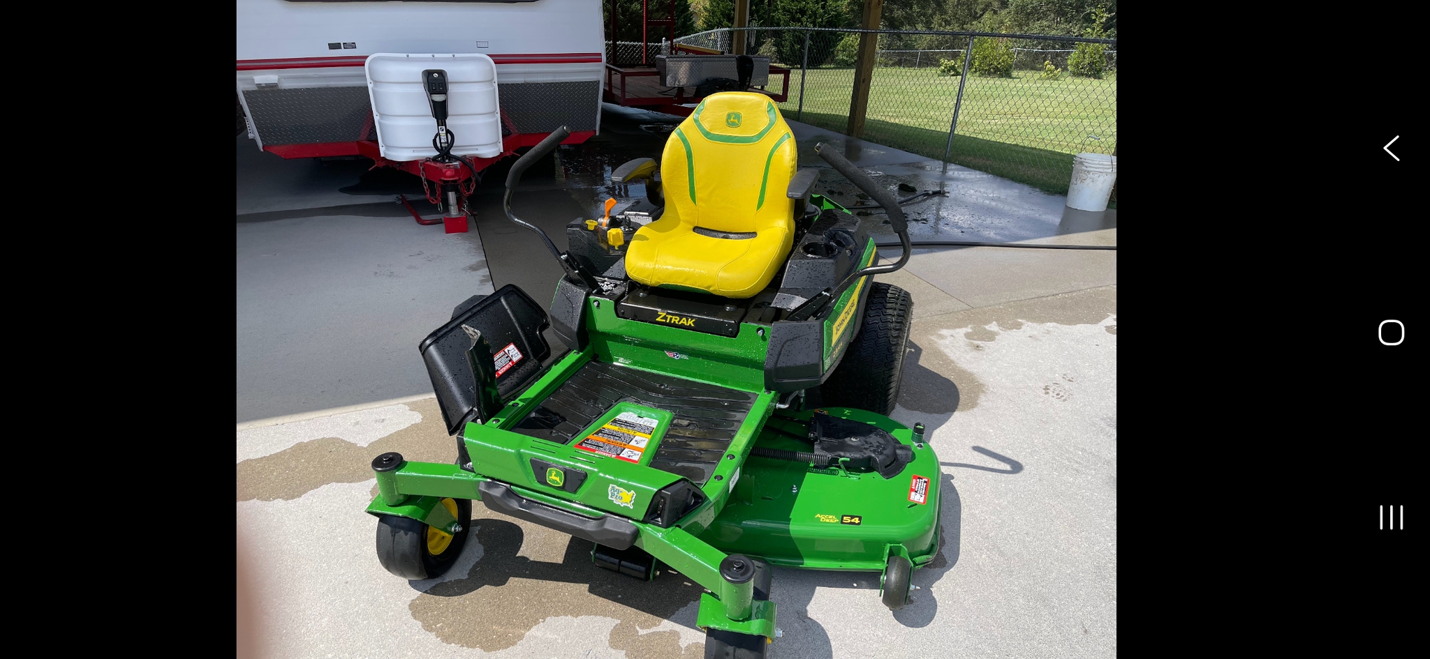 2024 John Deere Z330R Image 3