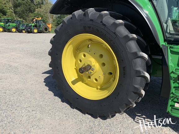 Photo of 2023 John Deere 6140M