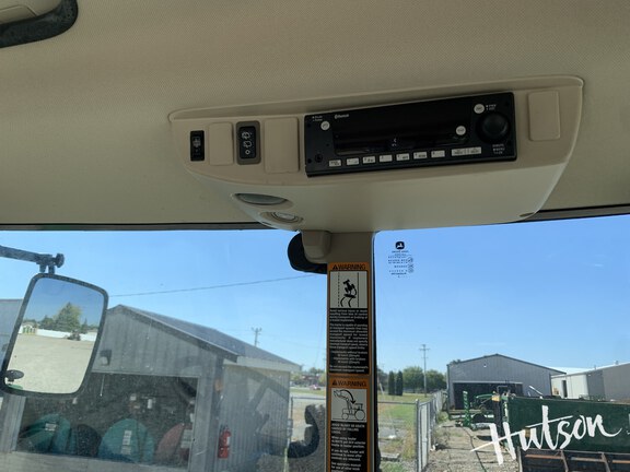 Photo of 2023 John Deere 6140M