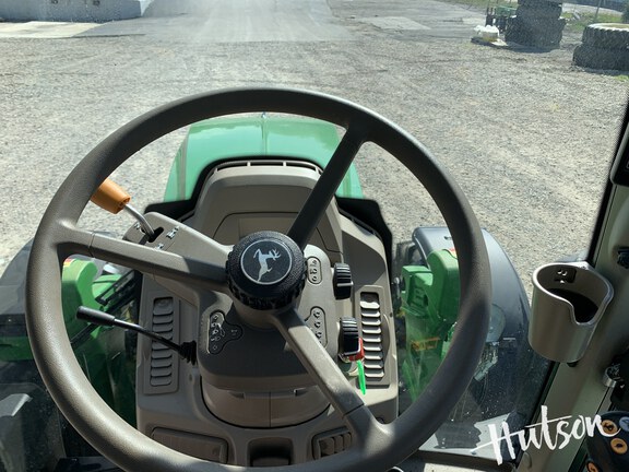 Photo of 2023 John Deere 6140M