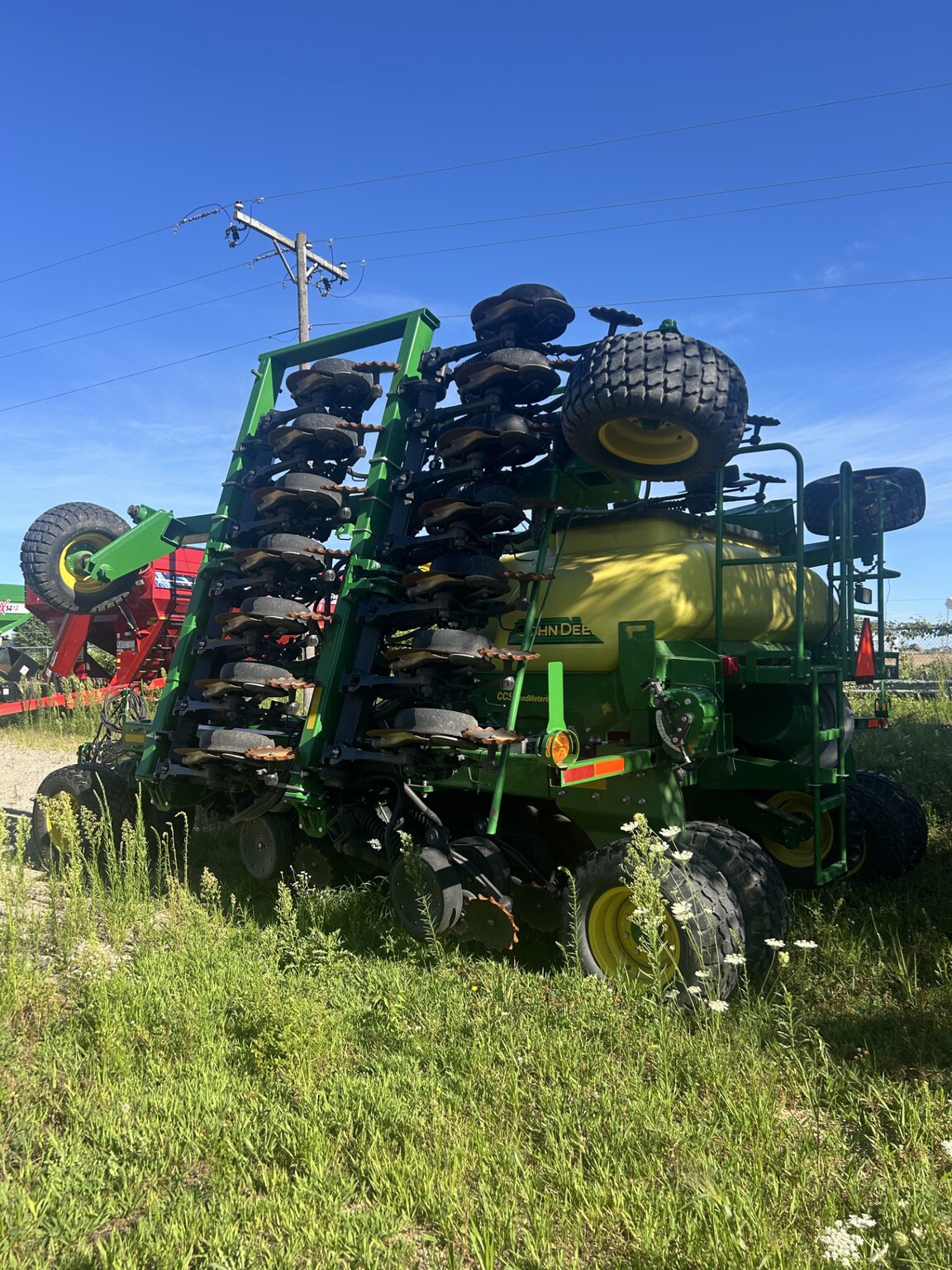 2014 John Deere 1990 Image 2