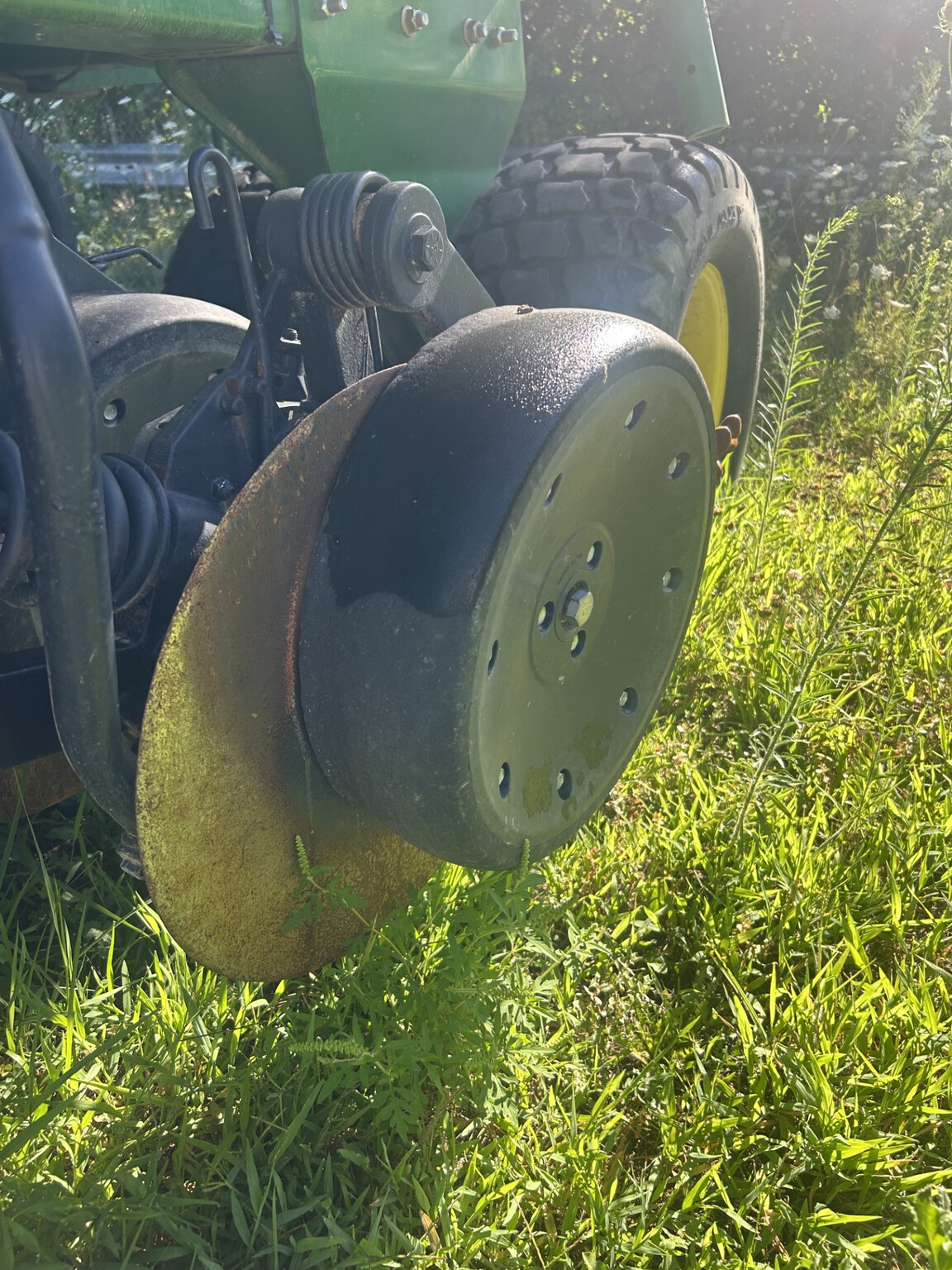 2014 John Deere 1990 Image 3