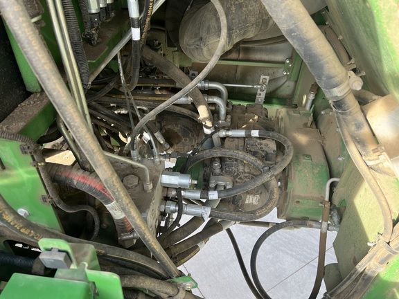 2019 John Deere W235 (27th thumbnail)