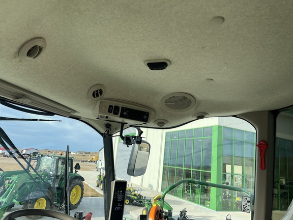 2019 John Deere W235 (30th thumbnail)