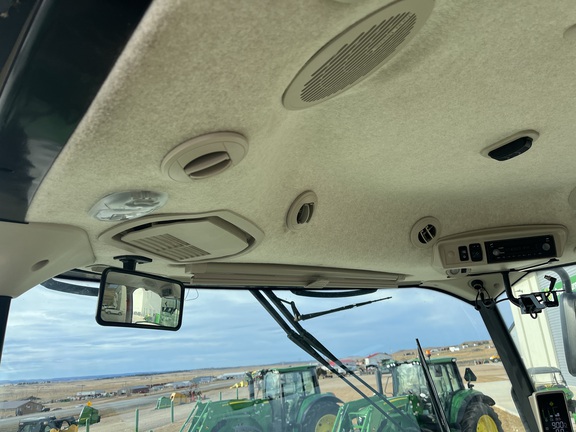 2019 John Deere W235 (31st thumbnail)