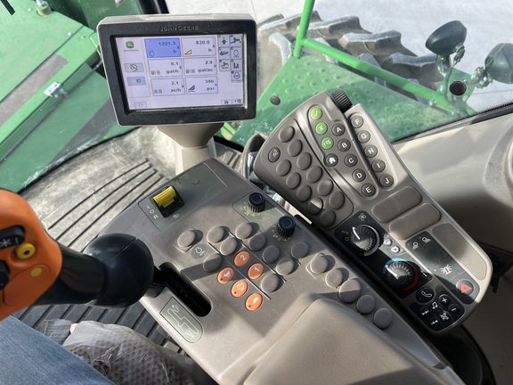 2019 John Deere W235 (32nd thumbnail)