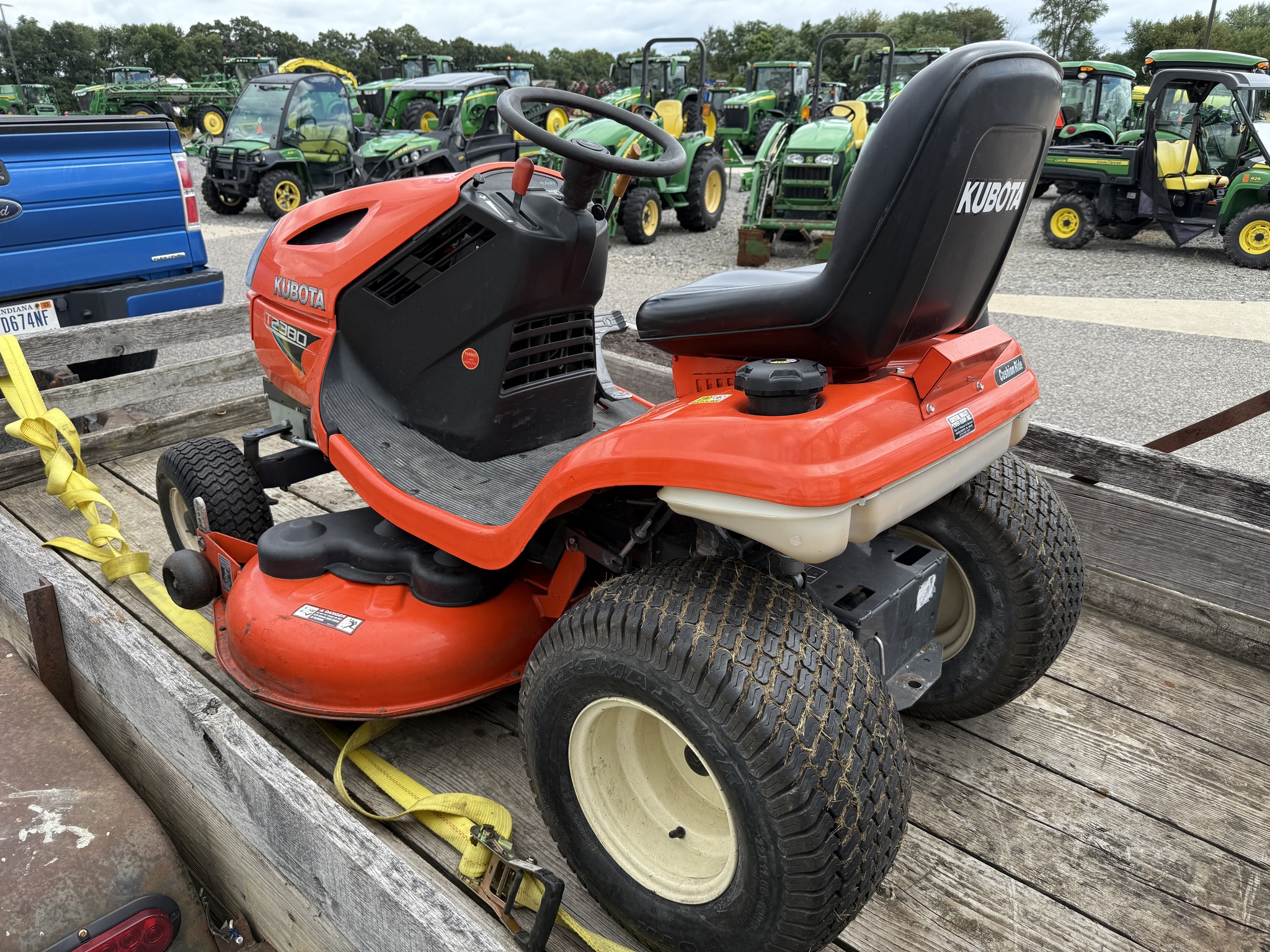 2012 Kubota T2380 Image 2