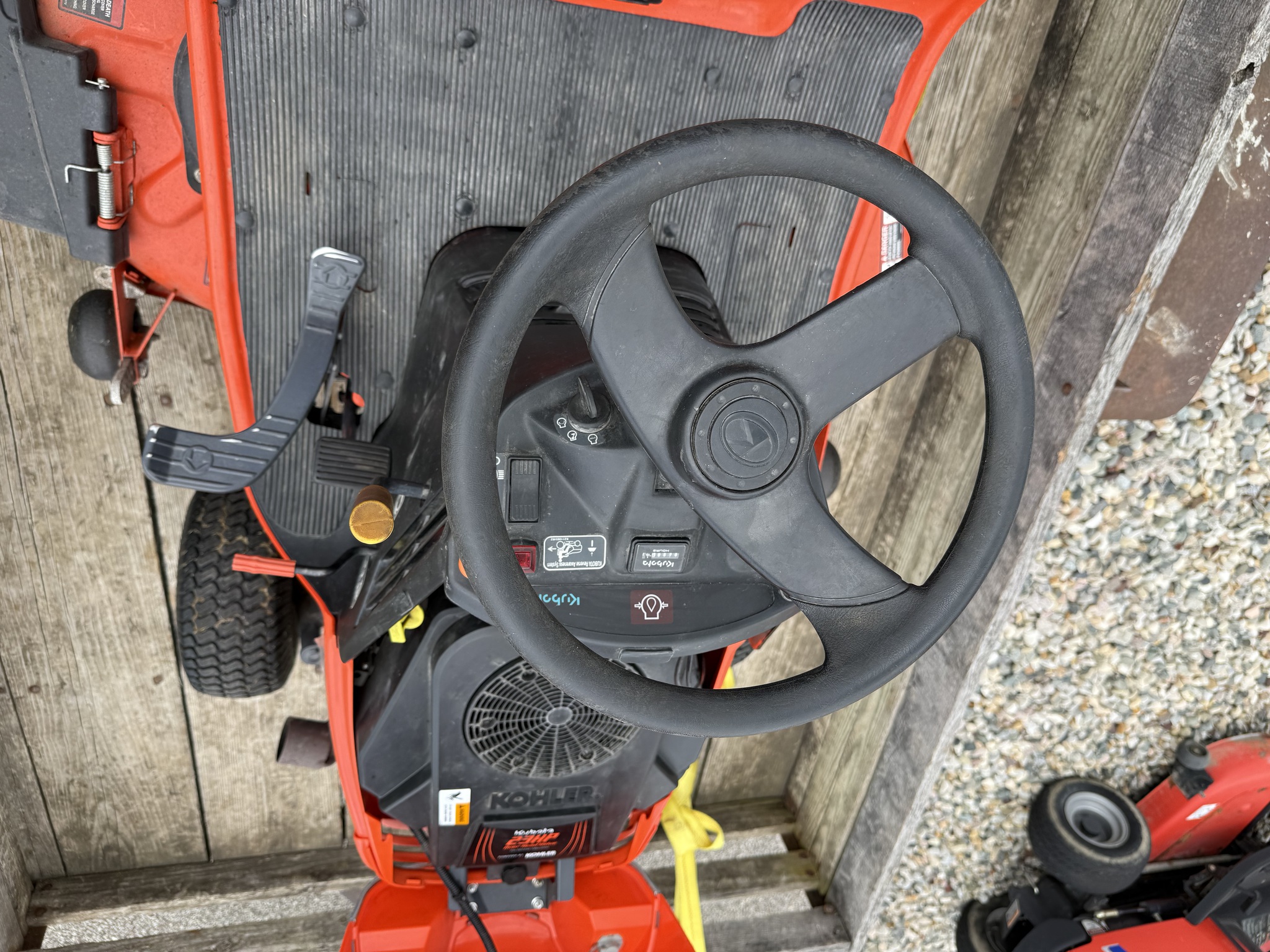 2012 Kubota T2380 Image 4