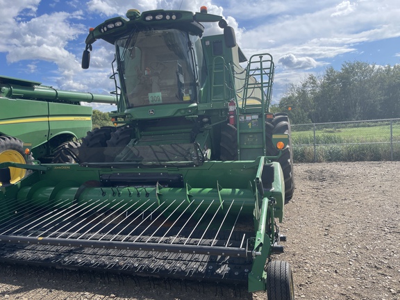 Used 2020 John Deere S790 Combines at Horizon Ag & Turf in Vermilion, AB - Photo4