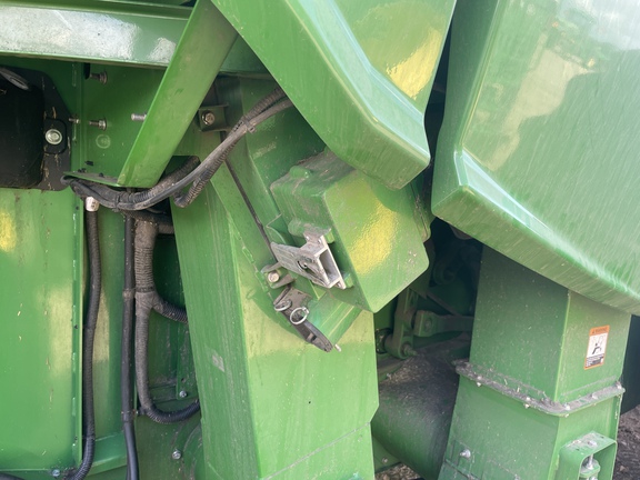 Used 2020 John Deere S790 Combines at Horizon Ag & Turf in Vermilion, AB - Photo14