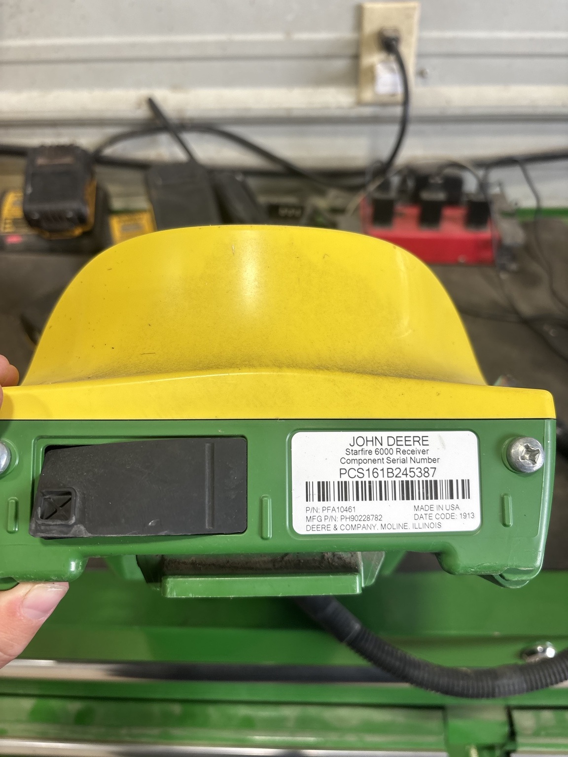 2013 John Deere 6000 Image 1
