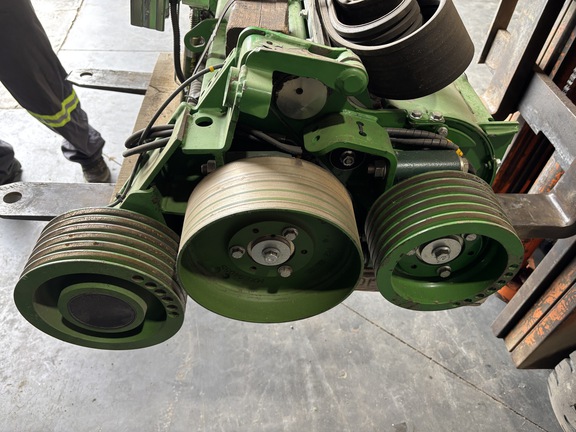 Used 2023 John Deere KERNEL PROCESSOR Attachments for Forage at Horizon Ag & Turf in Lloydminster, AB - Photo4