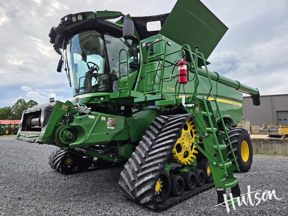 Photo of 2024 John Deere S790