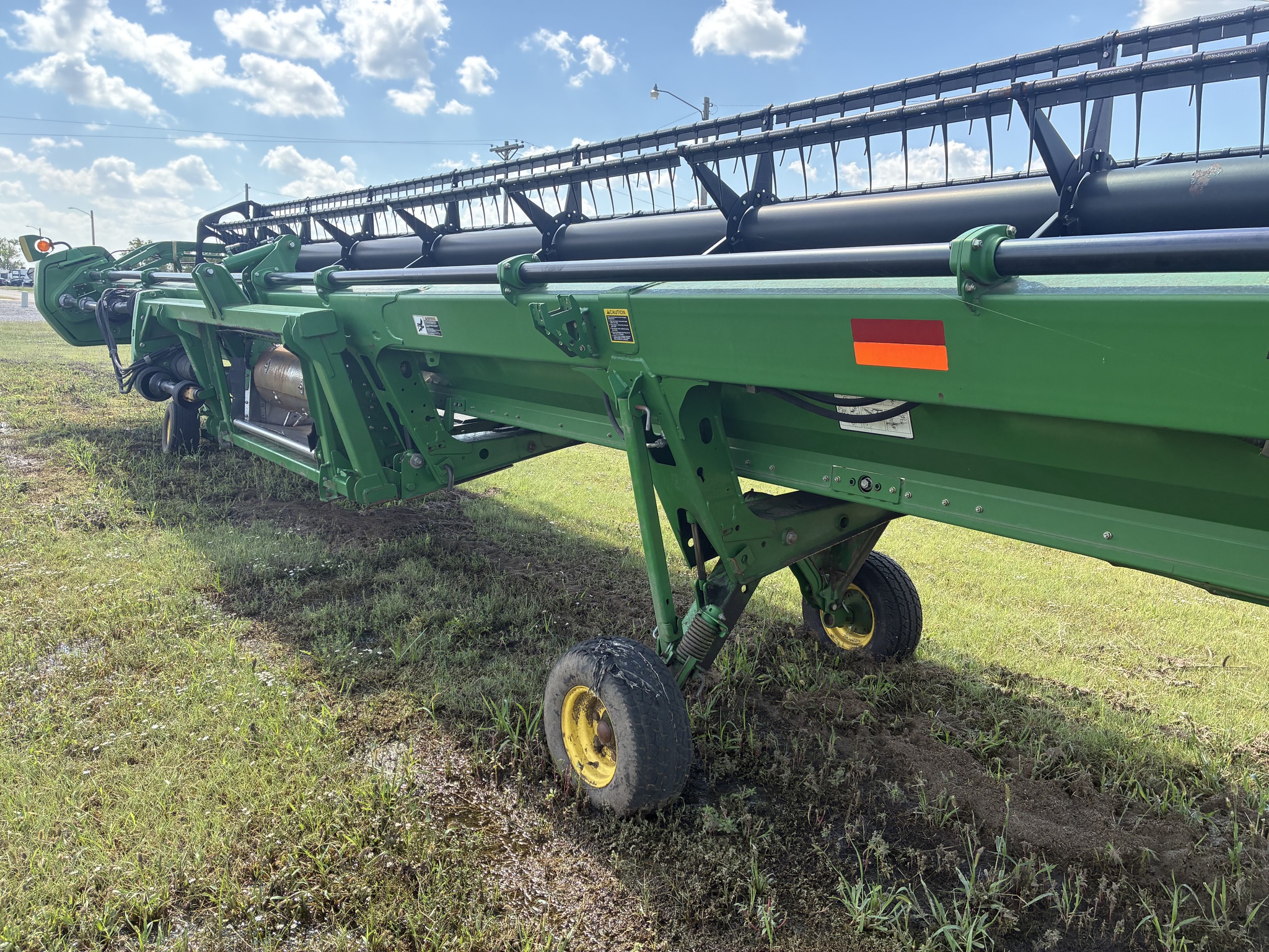 2009 John Deere 635D Image 3