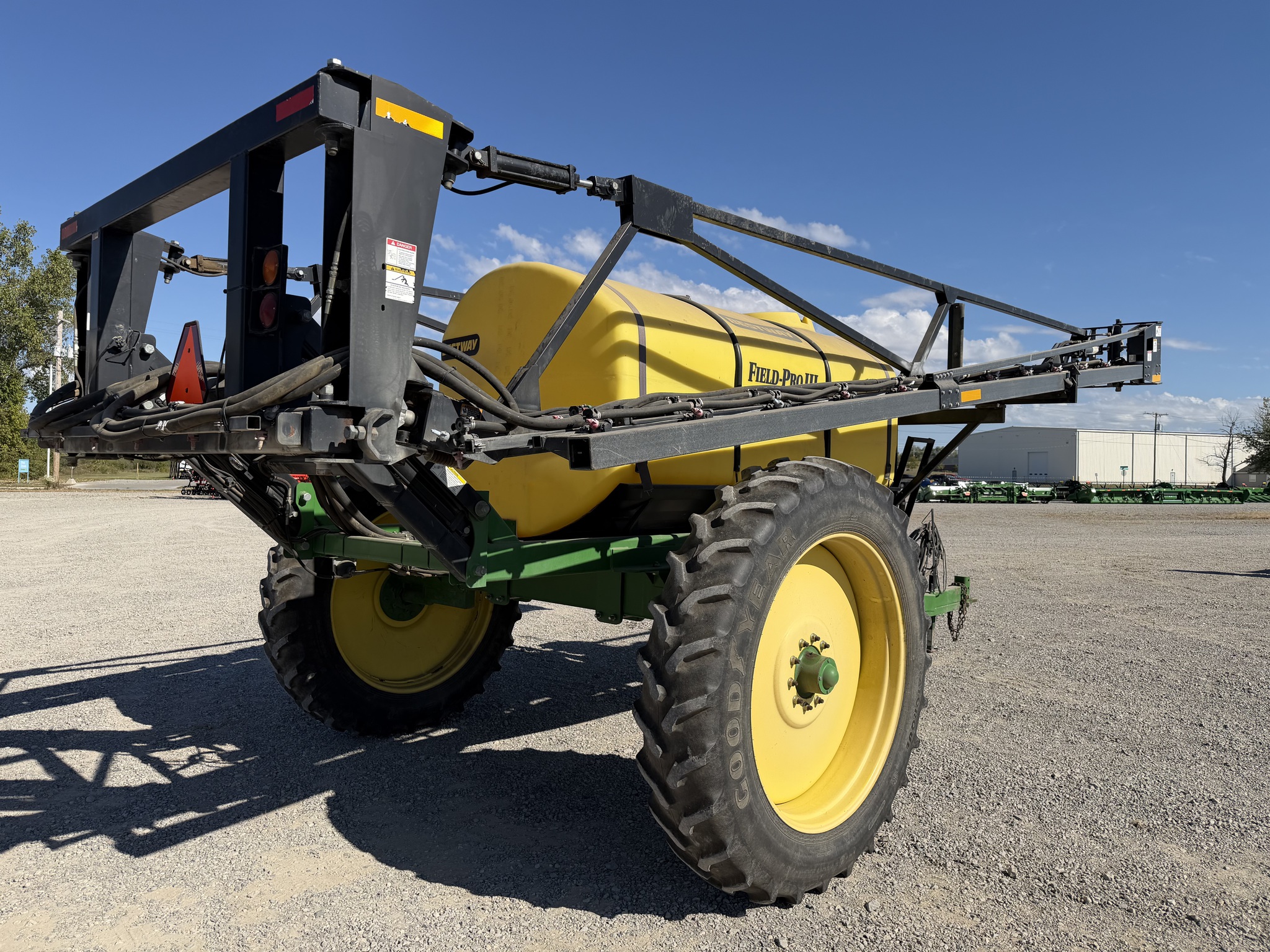 2006 Bestway 1200 GALLON SPRAYER Image 2