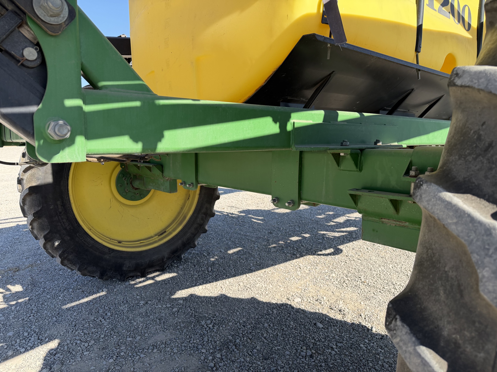 2006 Bestway 1200 GALLON SPRAYER Image 5