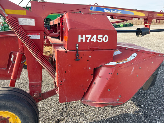 2011 New-Holland H7450