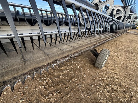 Used 2023 MacDon FD245 Combine Platforms at Horizon Ag & Turf in Vermilion, AB - Photo11