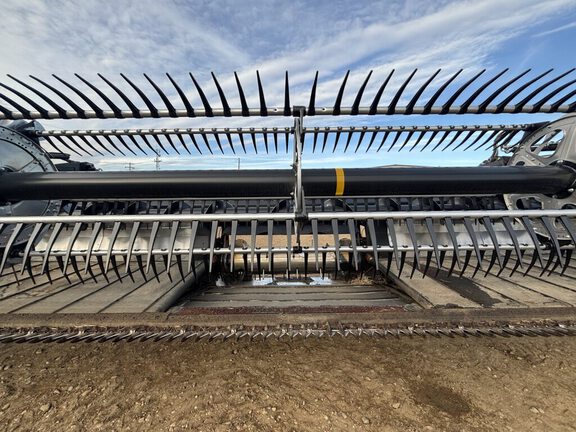 Used 2023 MacDon FD245 Combine Platforms at Horizon Ag & Turf in Vermilion, AB - Photo13