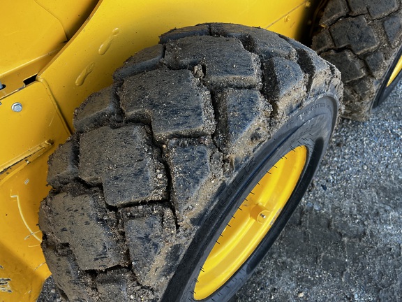 2023 John Deere 324G - Photo12